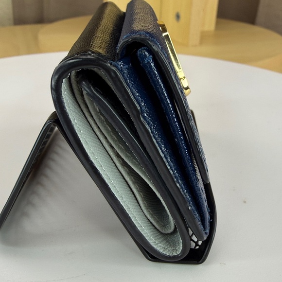 ๐ฅMARC JACOBS - The Snapshot Mini Trifold Wallet - 81U092 - Picture 3 of 9